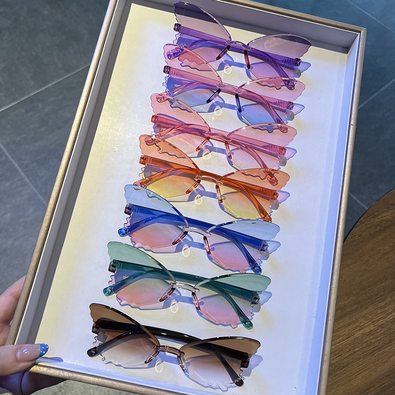 Gafas de sol Vintage sin montu - Streetwear Brand With Butterfly reseña y precio